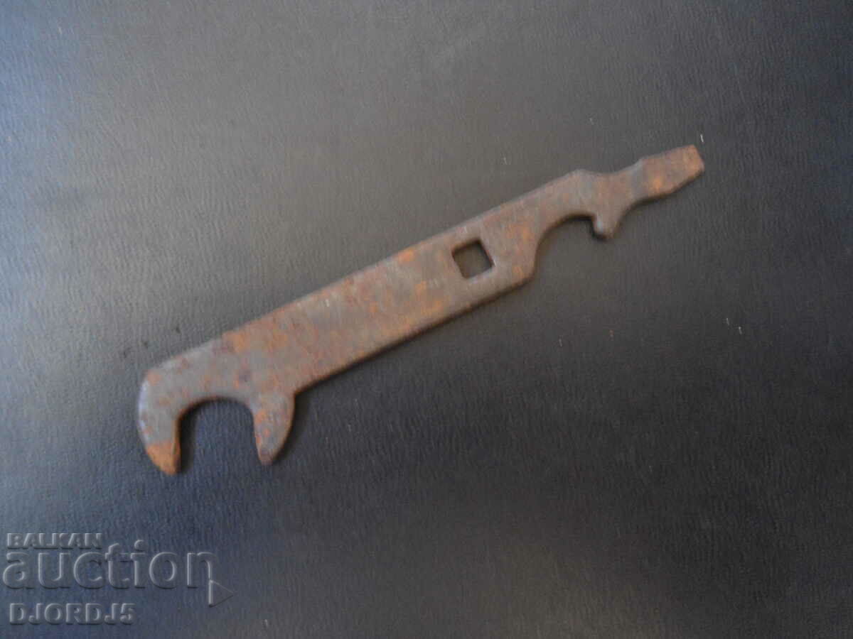 An old switch with price 2.00 BGN | € 1.02