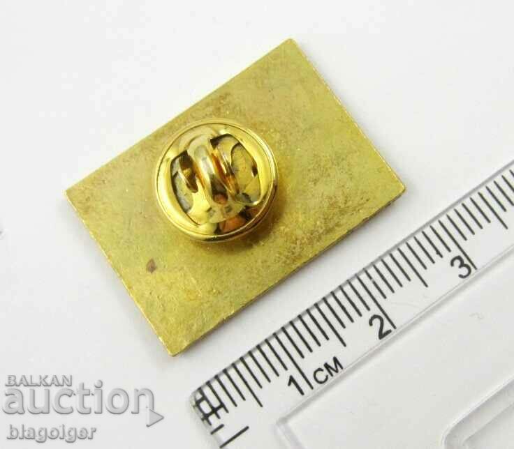 Volleyball-Canadian Volleyball Association with price 9.99 BGN | € 5.11 Volleyball-Canadian Volleyball Association with price 9.99 BGN | € 5.11