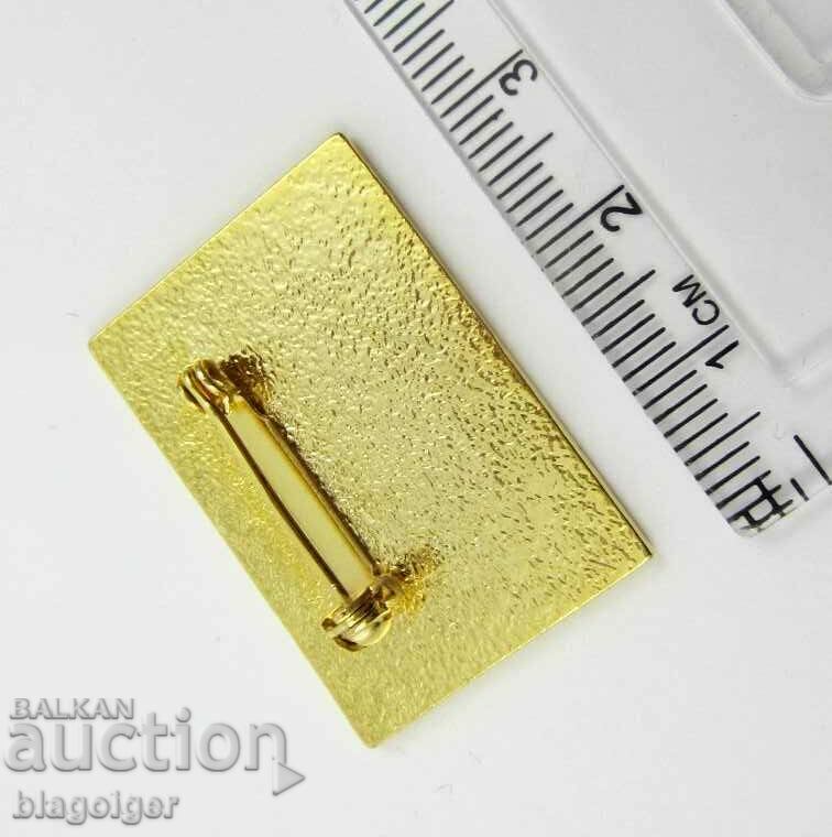 Pink Bowl-American Football-USA-Ohio-Email with price 12.99 BGN | € 6.64 Pink Bowl-American Football-USA-Ohio-Email with price 12.99 BGN | € 6.64