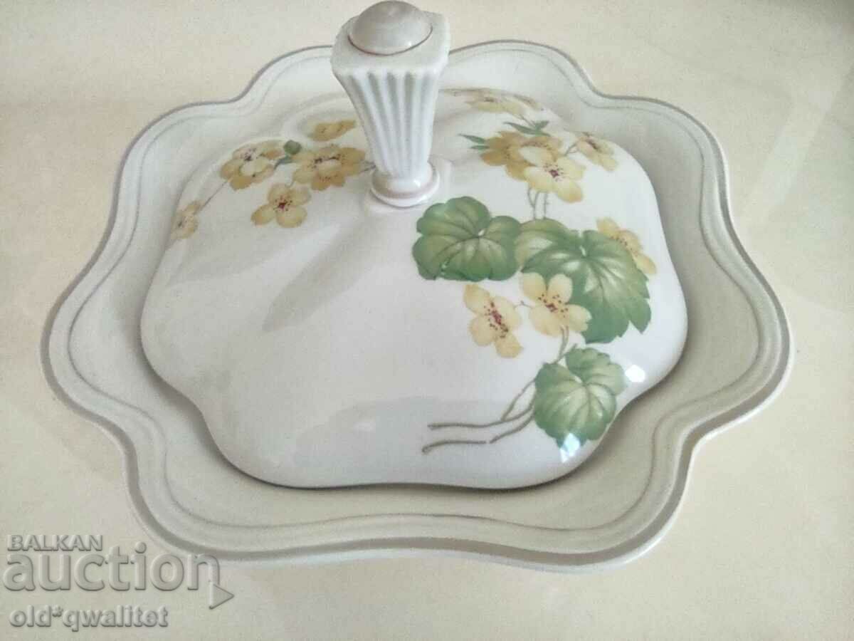 Auction Porcelain flower pot - Germany Weimar, stamps Auction Porcelain flower pot - Germany Weimar, stamps