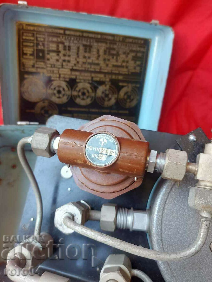 ZIL - M 21 - MOSKVICH - ZAZ - 7 ZIL - M 21 - MOSKVICH - ZAZ - 7