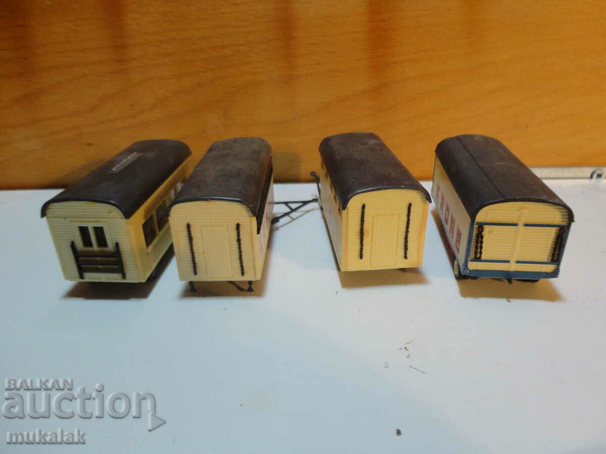 Auction  WIKING?HERPA?PREISER?KIBRI? HO 1/87 VAN CIRCUS TRAILER