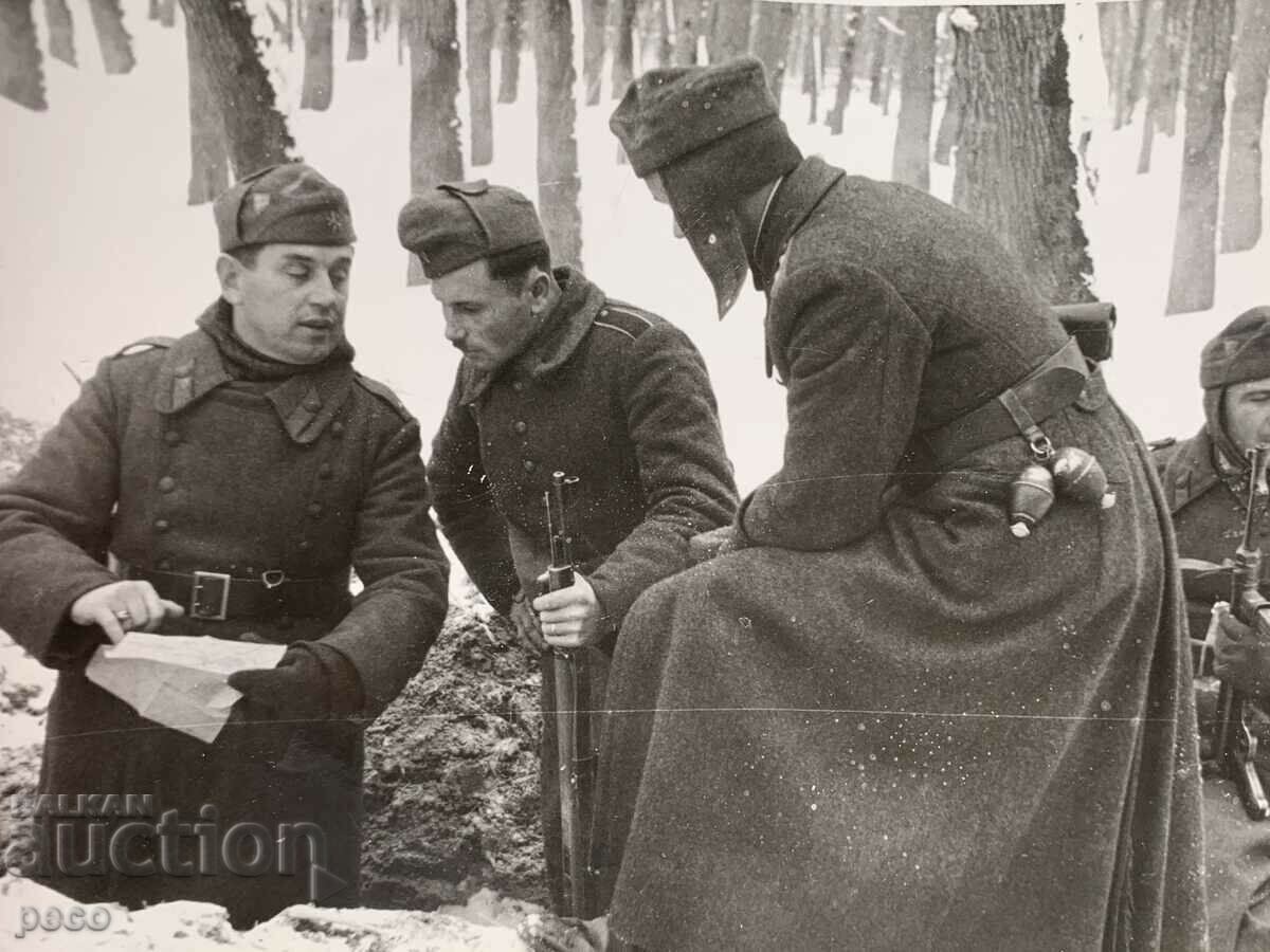 Auction WWII 1944-45 Bulgarian military units Commanders Grenades Auction WWII 1944-45 Bulgarian military units Commanders Grenades