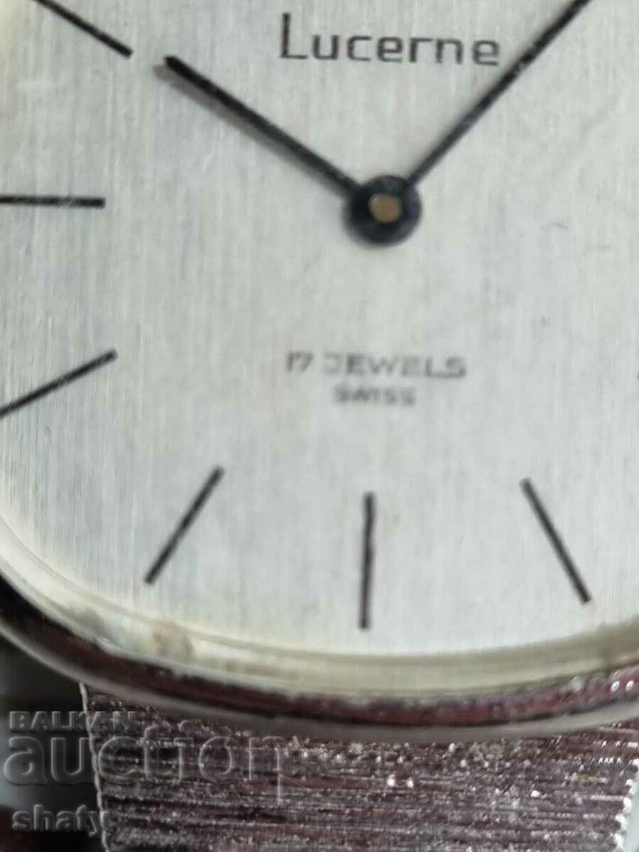 Аукцион Швейцарски часовник. Оригинал Аукцион Швейцарски часовник. Оригинал