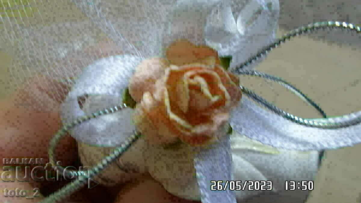 4 FIGURES / ANGELS / - 5 4 FIGURES / ANGELS / - 5