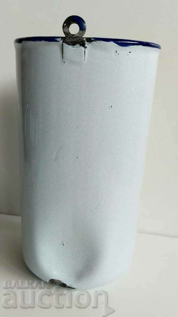 Delivery of OLD ENAMEL CONTAINER IRRIGATOR ENEMA LABEL Delivery of OLD ENAMEL CONTAINER IRRIGATOR ENEMA LABEL