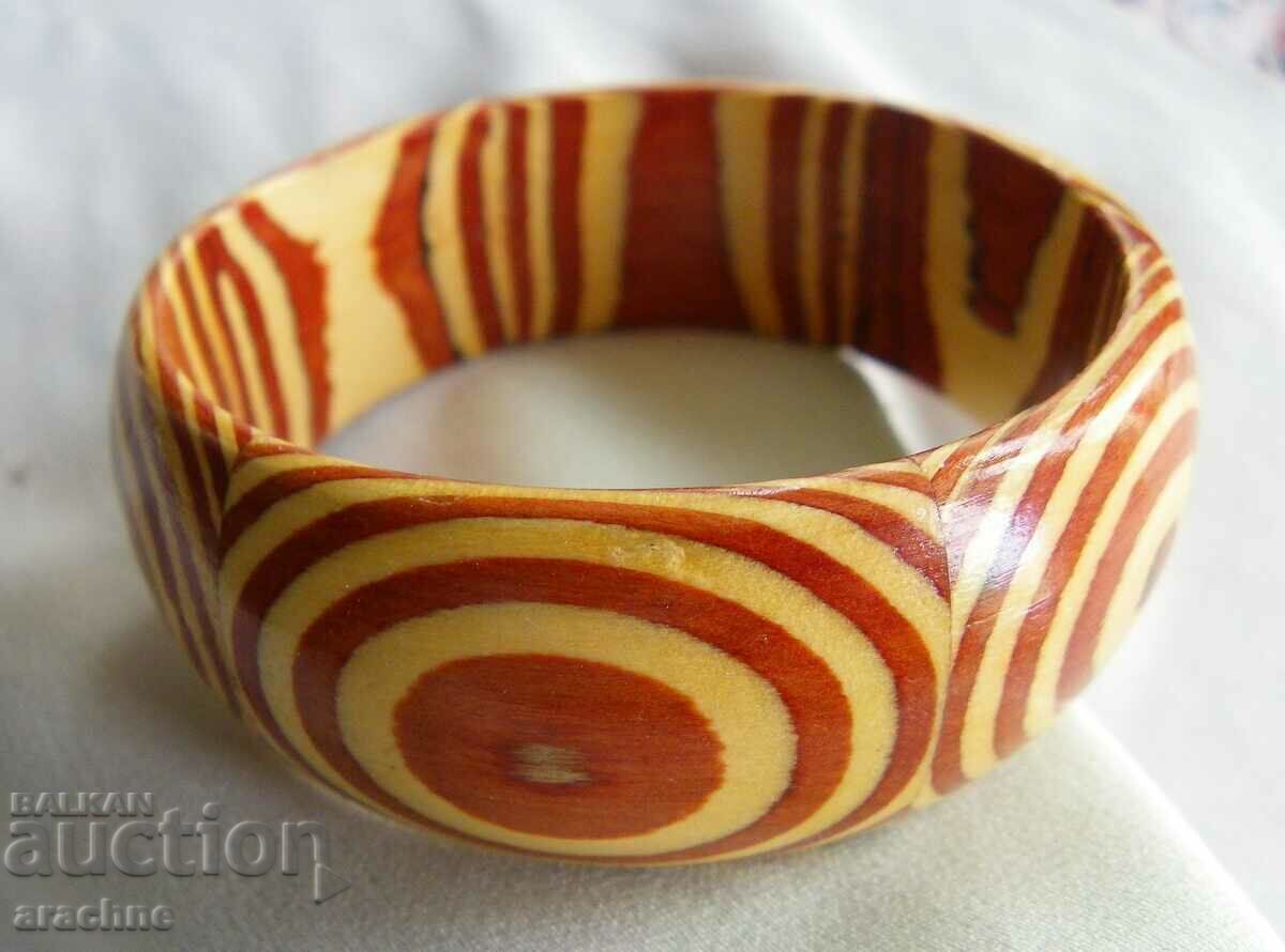 Βραχιόλι από πολύ σπάνιο ξύλο Κεντρικής Αφρικής - Zebrano με τιμή 50.00 BGN | € 25.56 Βραχιόλι από πολύ σπάνιο ξύλο Κεντρικής Αφρικής - Zebrano με τιμή 50.00 BGN | € 25.56