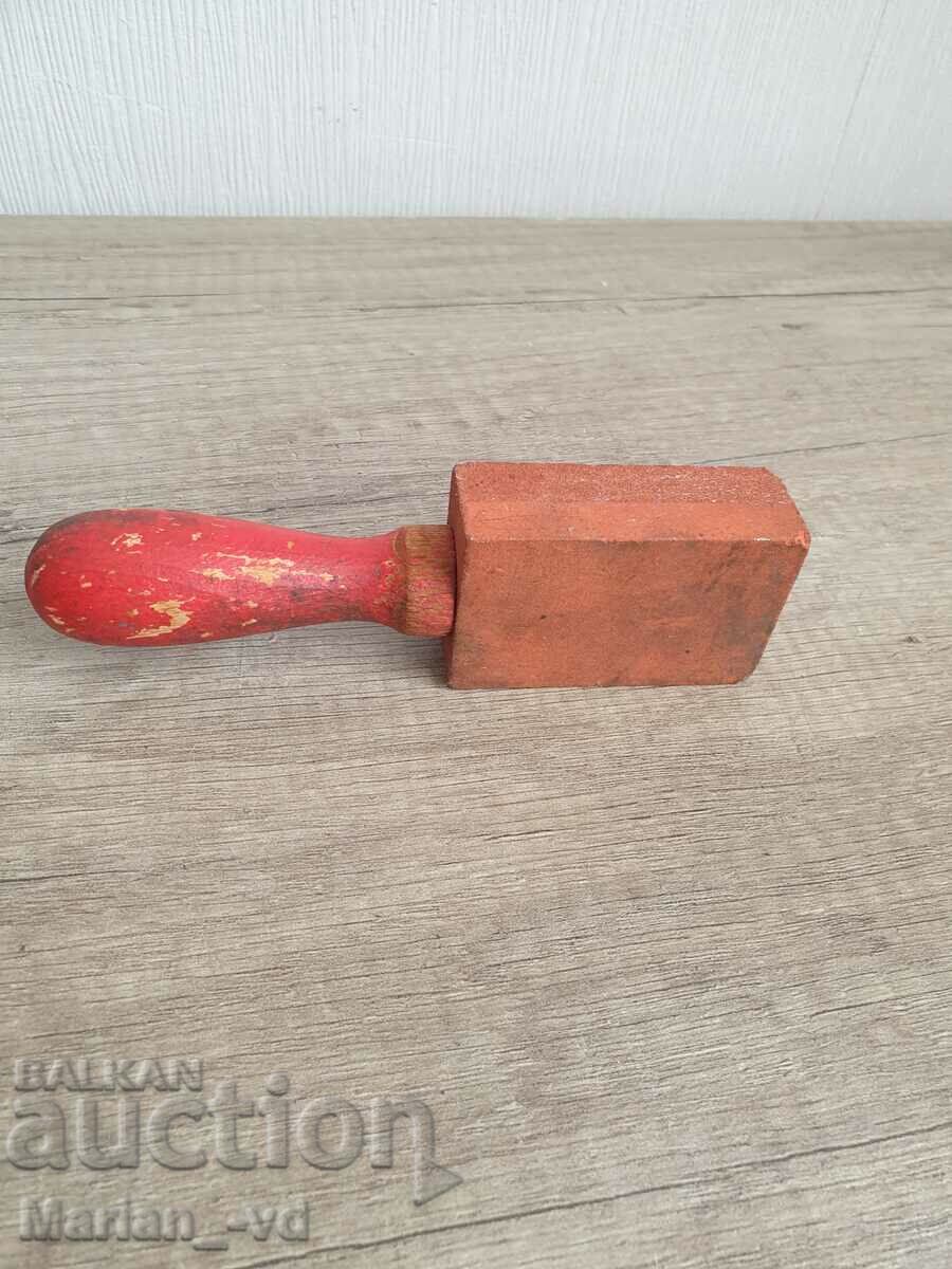 Razor whetstone with price 20.00 BGN | € 10.23