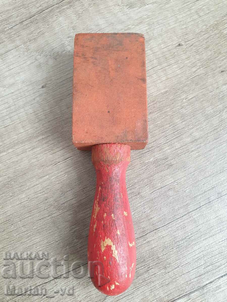 Delivery of Razor whetstone