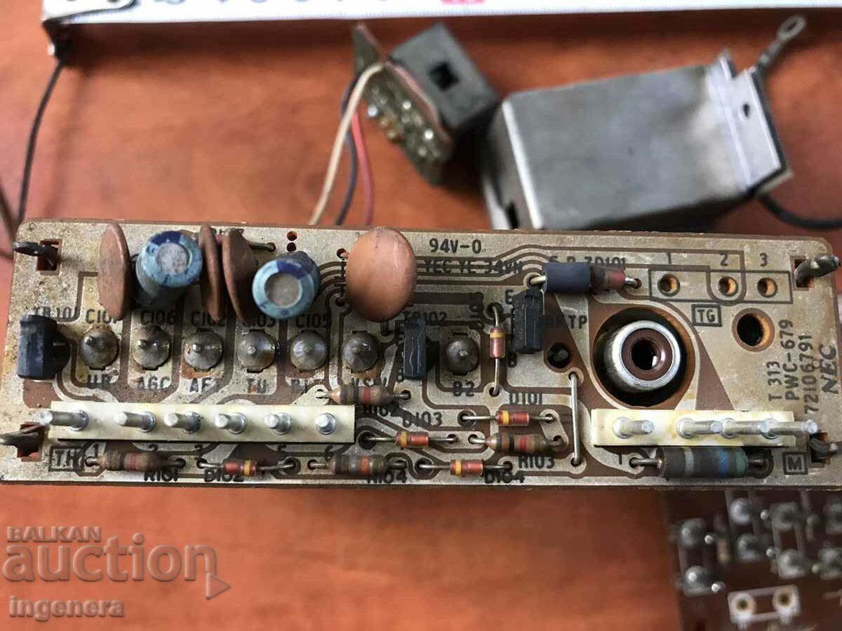 ARTICOLE DE ELECTRONICĂ REVITĂ Plăci de circuit placate cu aur cu preț 9.00 BGN | € 4.60