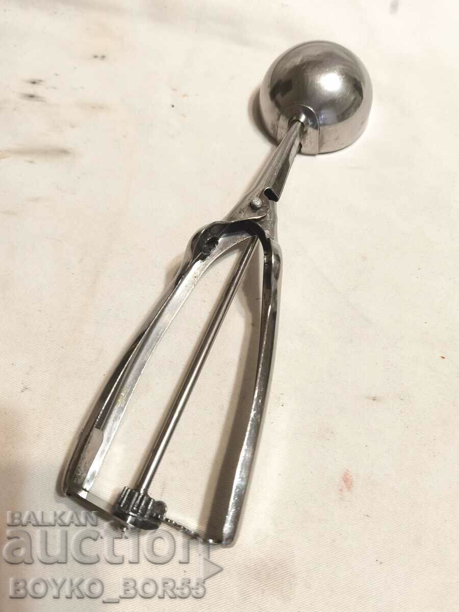 Professional Ice Cream Scoop with price 15.00 BGN | € 7.67 Professional Ice Cream Scoop with price 15.00 BGN | € 7.67