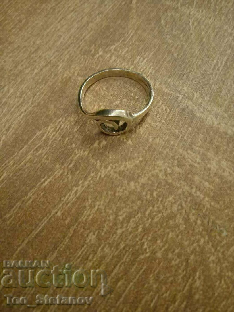 Γυναικείο ασημένιο δαχτυλίδι