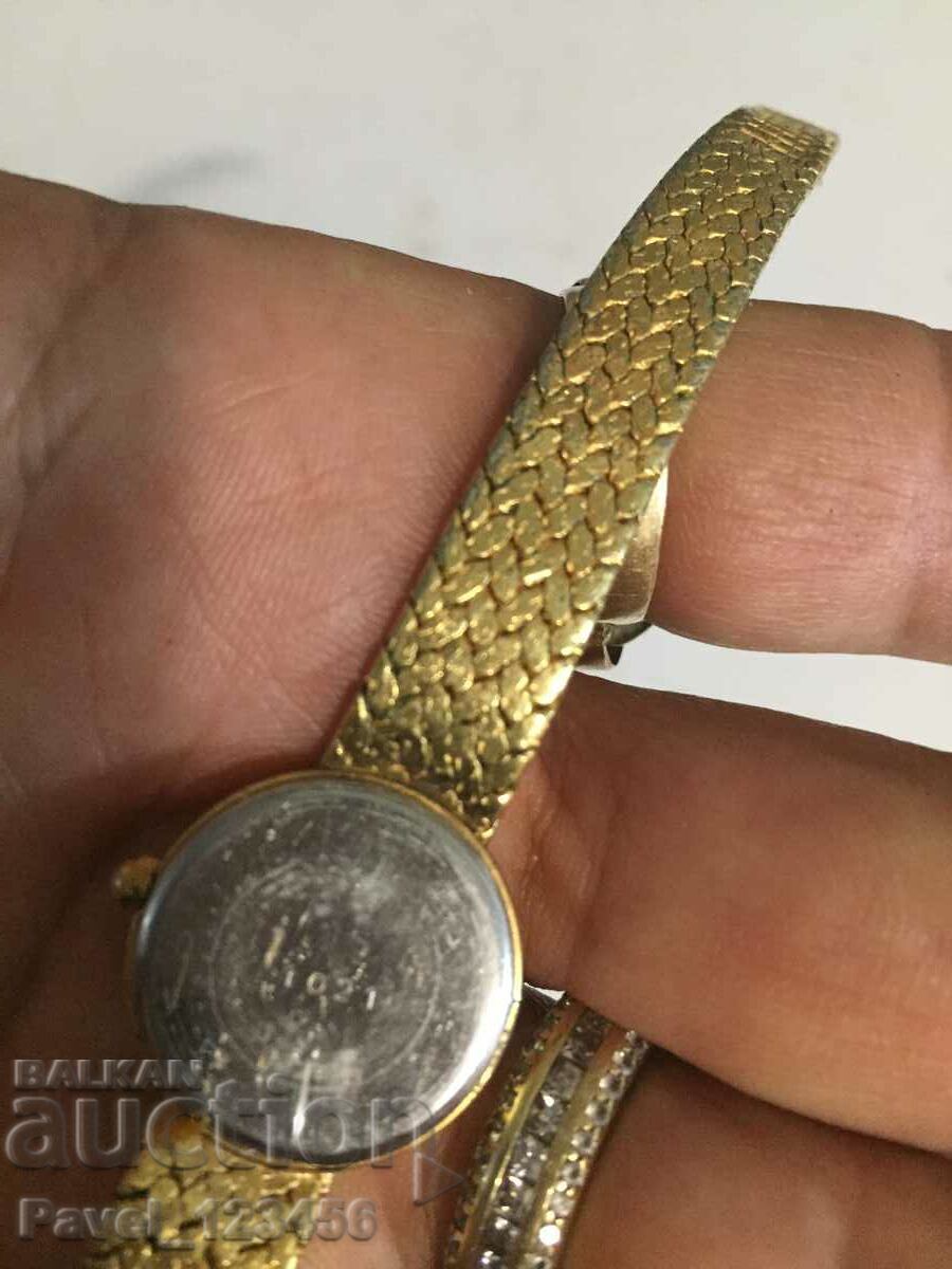 часовник urech НЕ работи с цена € 15.00 | 29.34 лв.