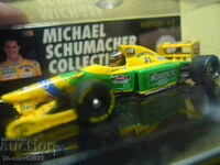 Carucior BENETTON Ford B193 Michael Schumacher