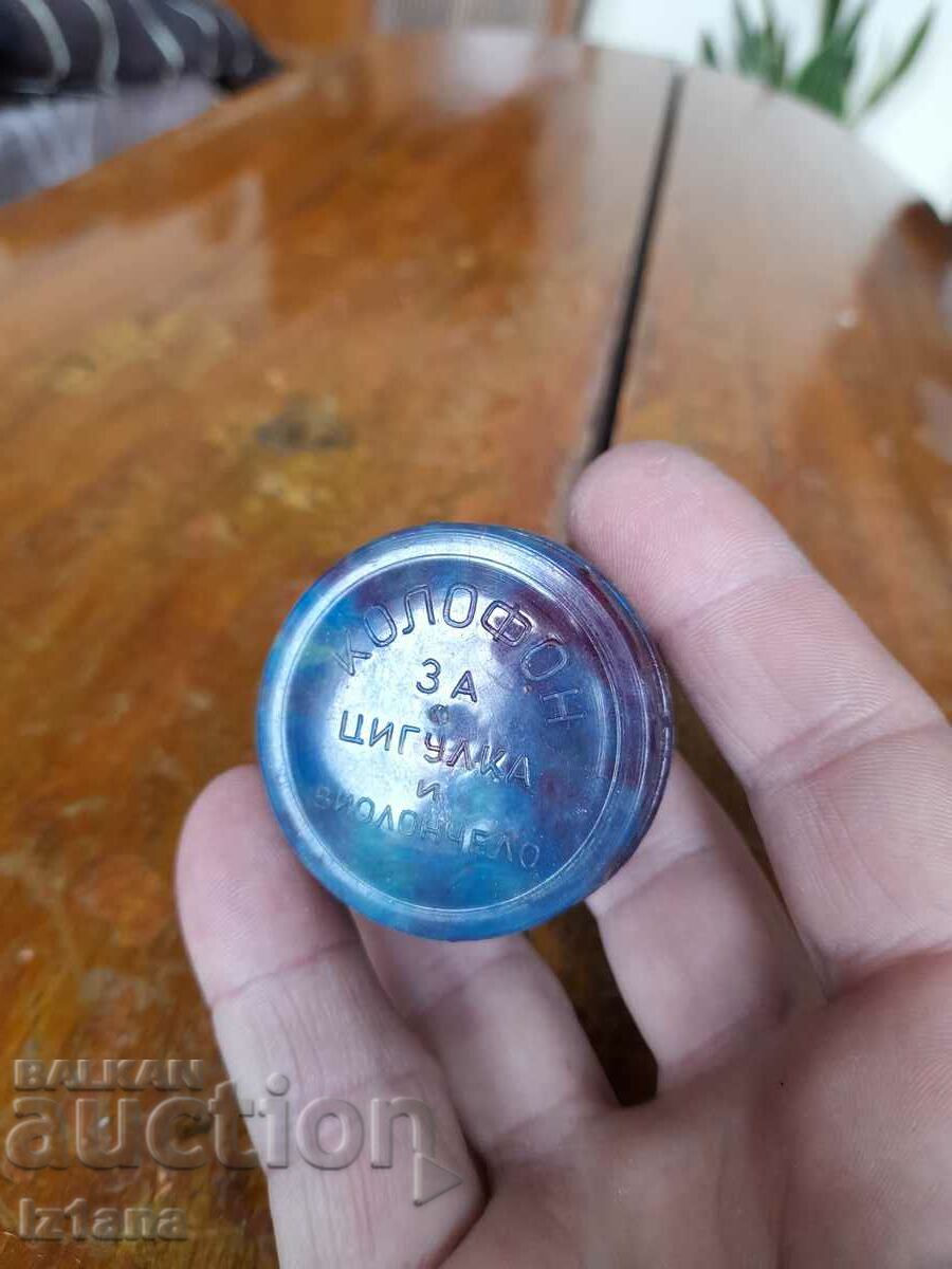 Old rosin for musical instruments with price 18.00 BGN | € 9.20 Old rosin for musical instruments with price 18.00 BGN | € 9.20