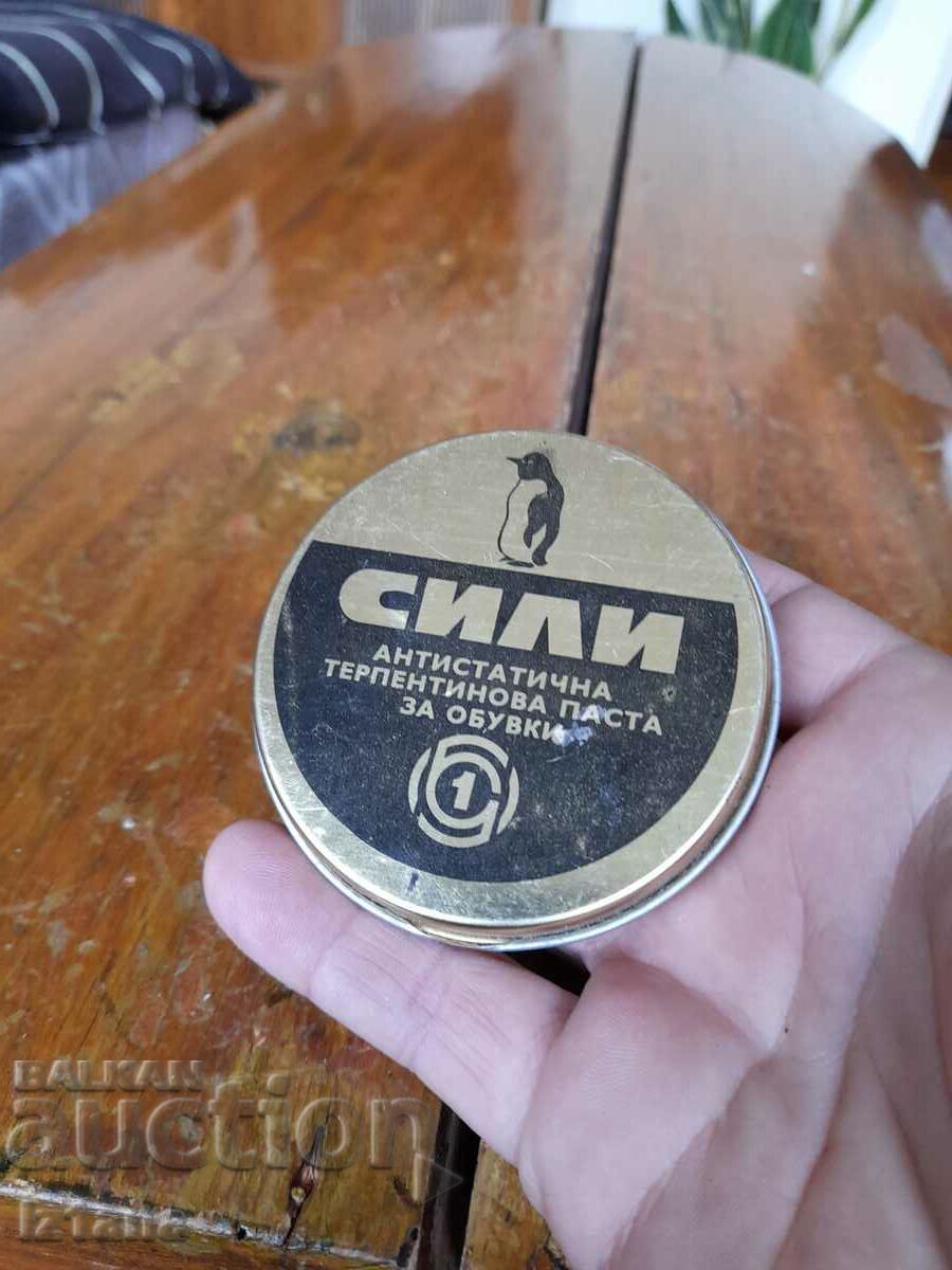 SILI shoe paint with price 8.00 BGN | € 4.09 SILI shoe paint with price 8.00 BGN | € 4.09