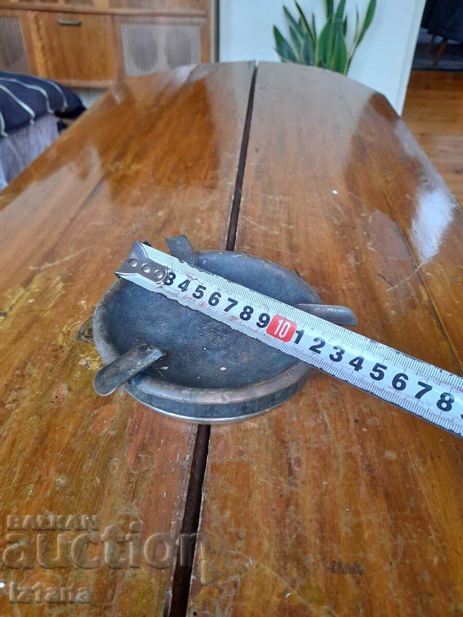 Auction Old ashtray Auction Old ashtray