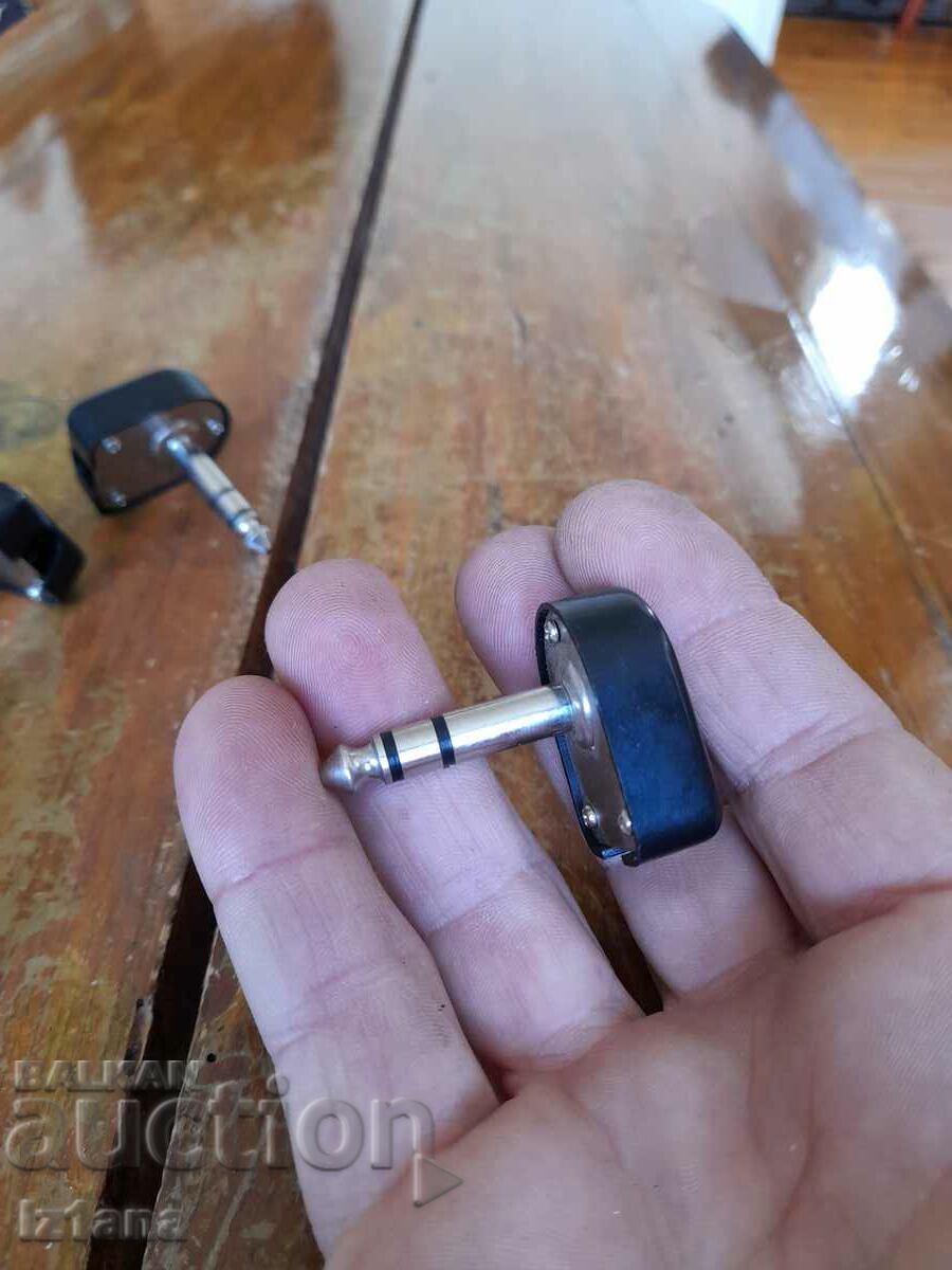 Стар стерео жак,жакове с цена 15.00 лв. | € 7.67 Стар стерео жак,жакове с цена 15.00 лв. | € 7.67