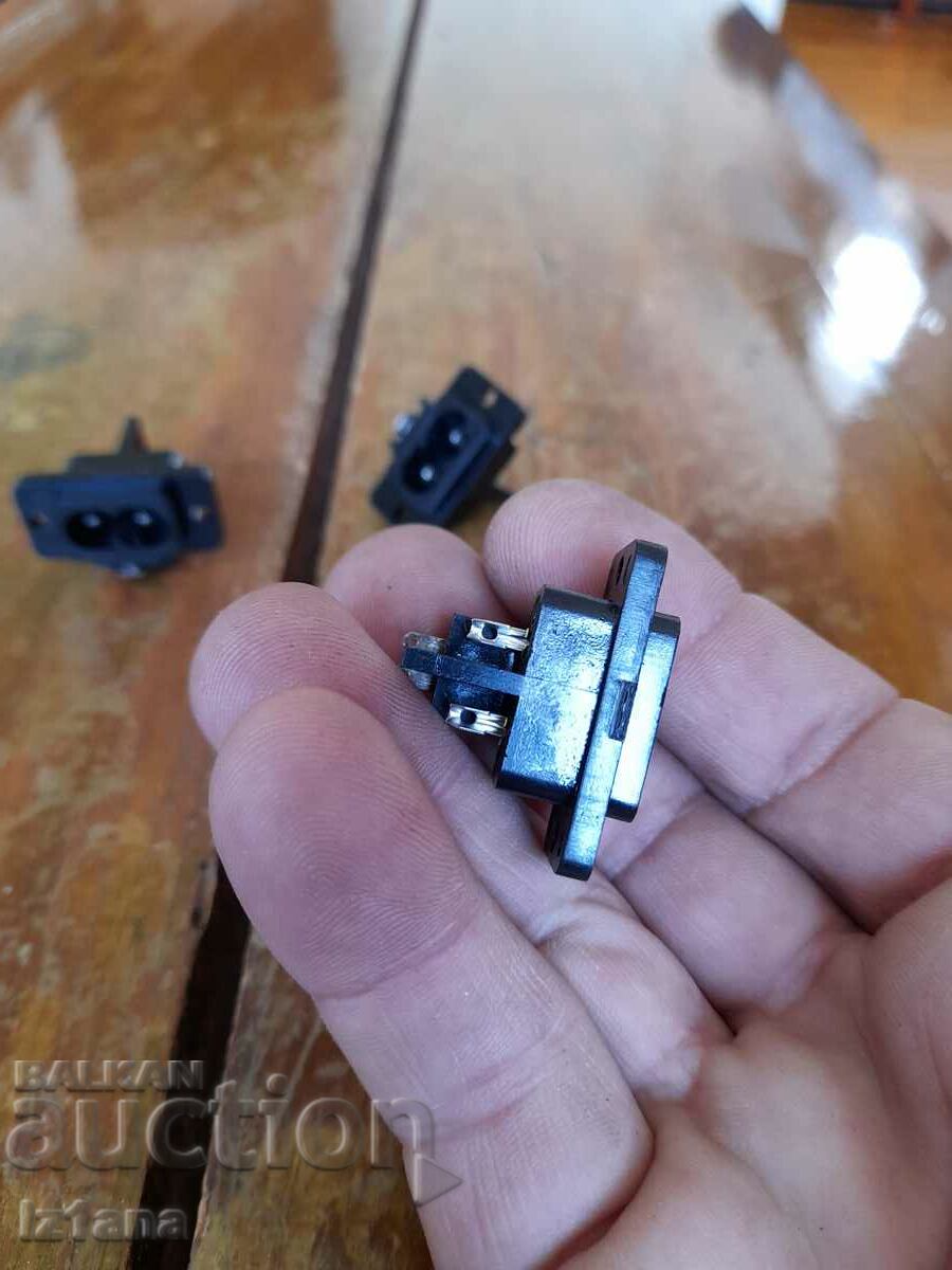 Δημοπρασία Παλιός σύνδεσμος, υποδοχή για καλώδιο ρεύματος Δημοπρασία Παλιός σύνδεσμος, υποδοχή για καλώδιο ρεύματος