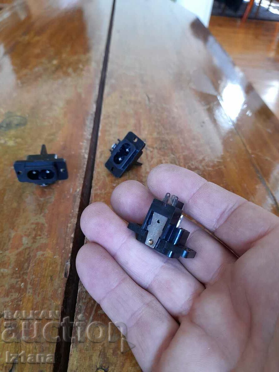 Παράδοση Παλιός σύνδεσμος, υποδοχή για καλώδιο ρεύματος Παράδοση Παλιός σύνδεσμος, υποδοχή για καλώδιο ρεύματος