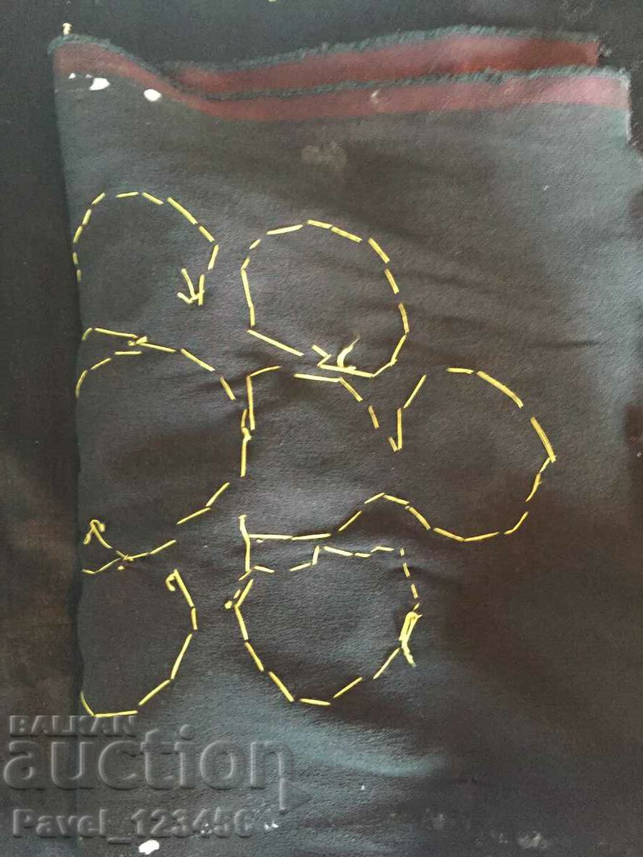 Auction Lot crocheted carriage Auction Lot crocheted carriage