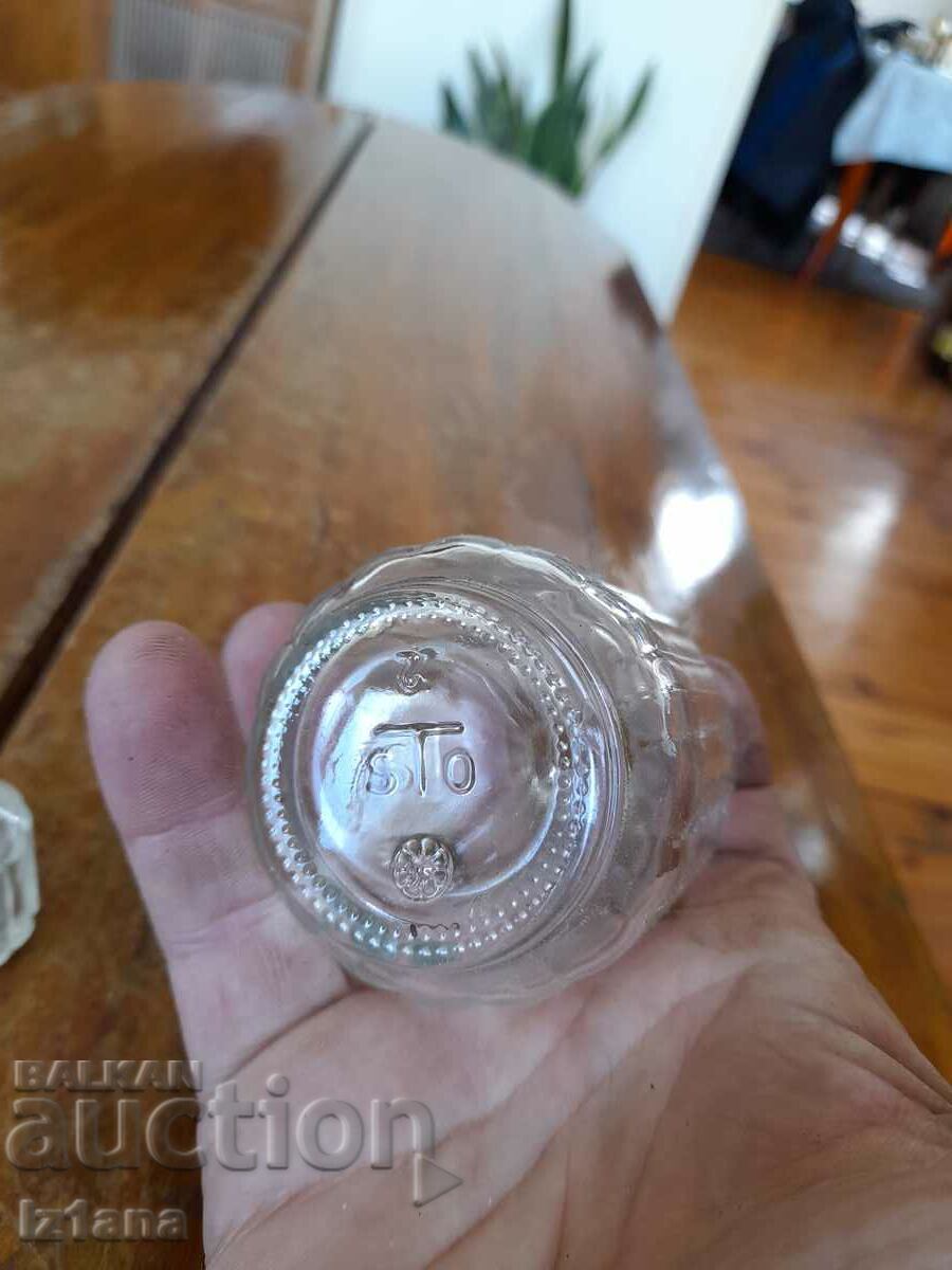 Delivery of Old bottles, bottles Delivery of Old bottles, bottles