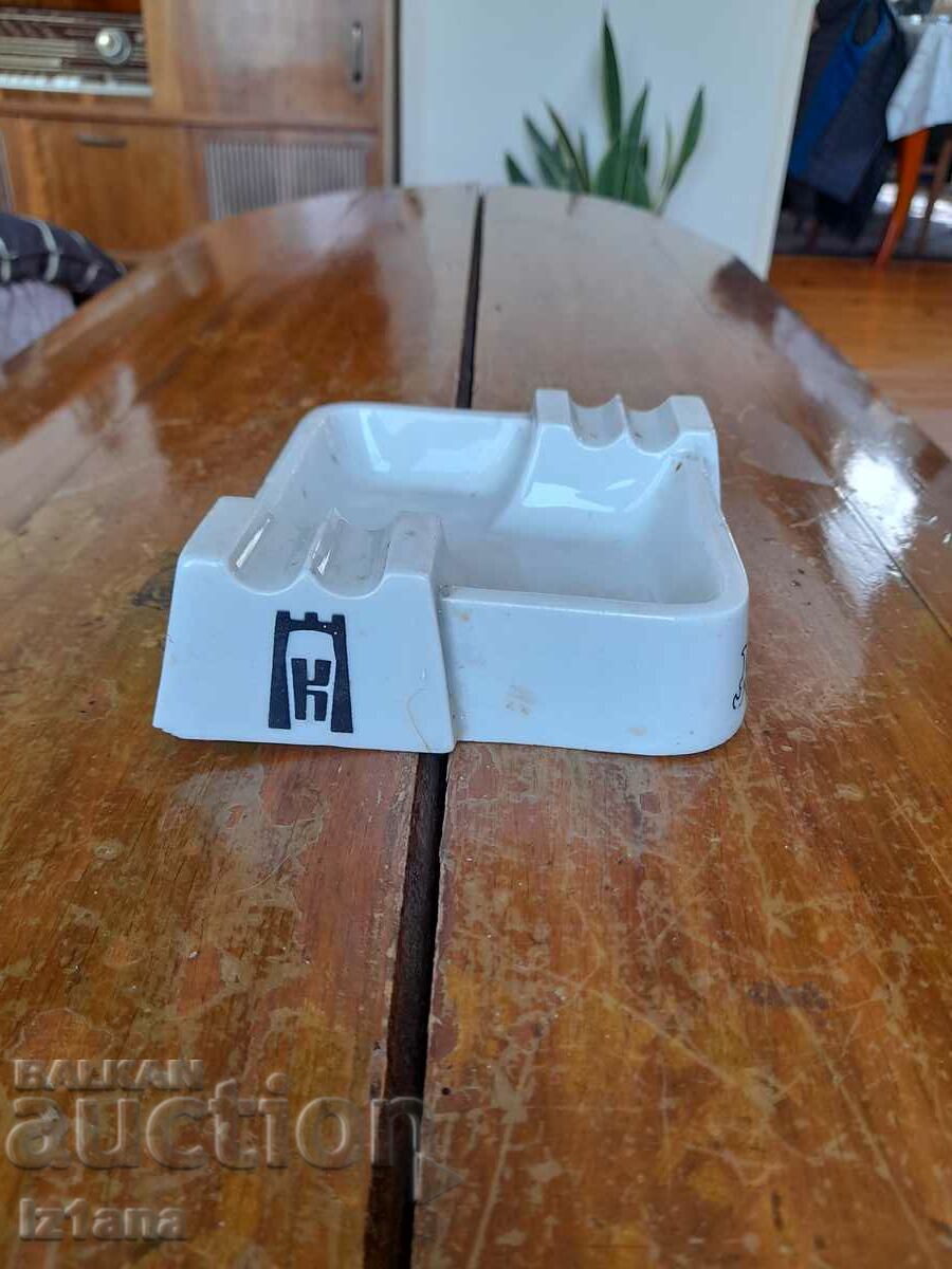Old ashtray Pivo Kamenitsa with price 50.00 BGN | € 25.56 Old ashtray Pivo Kamenitsa with price 50.00 BGN | € 25.56
