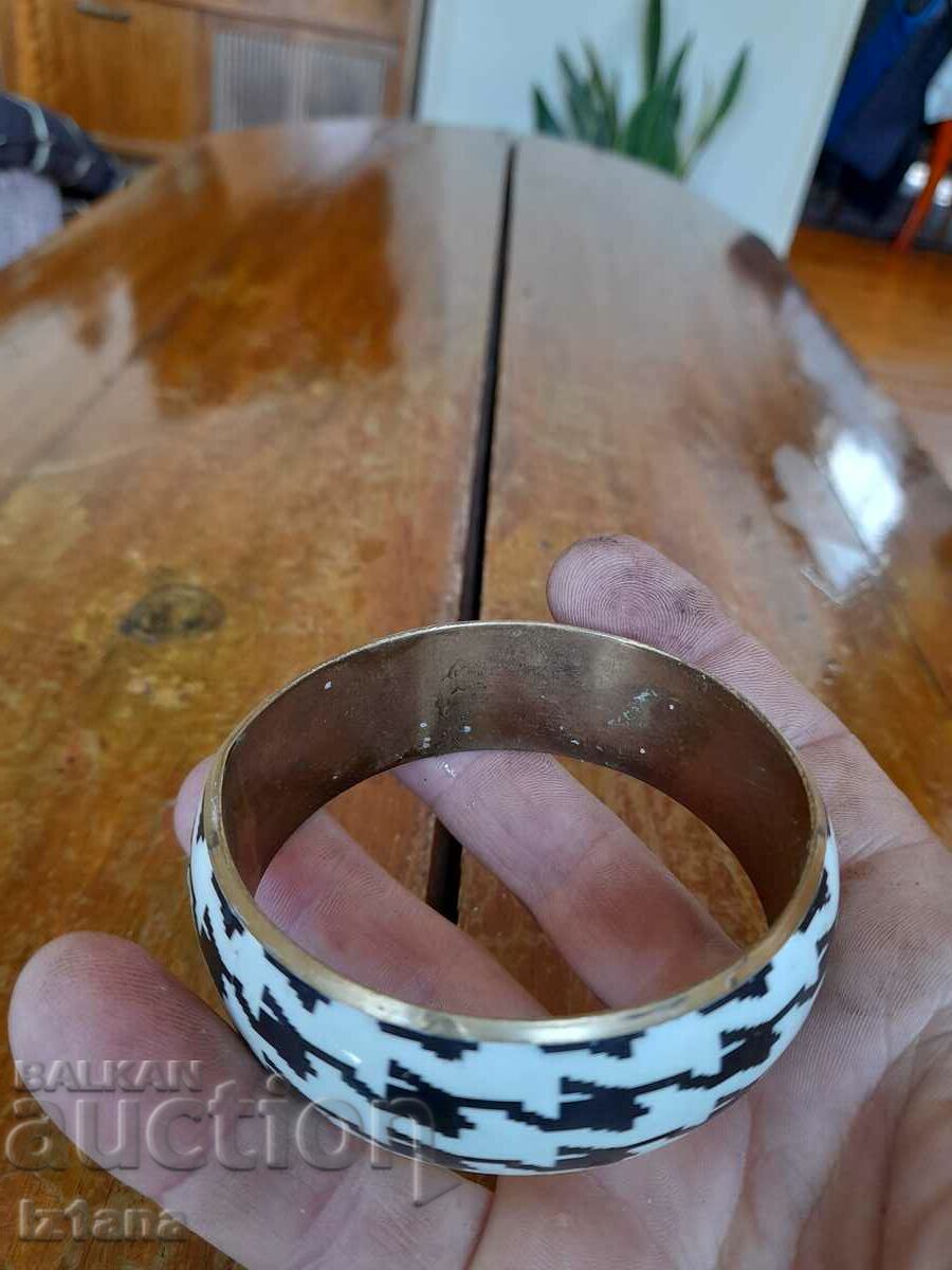 Auction Old bracelet Auction Old bracelet