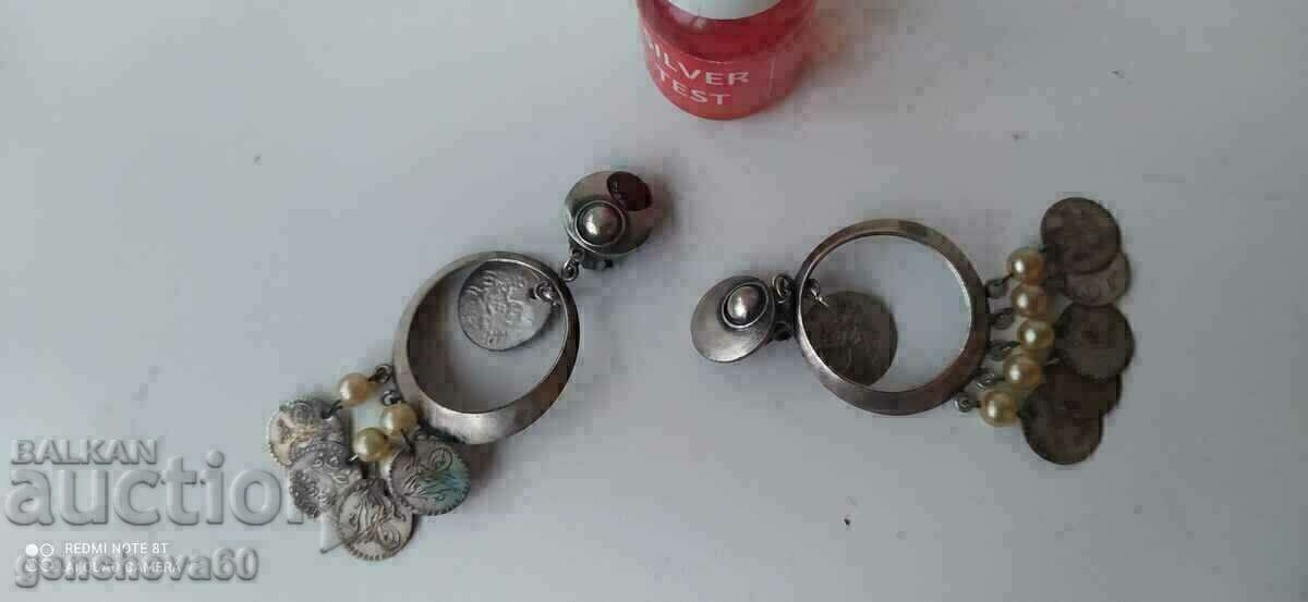 Licitație Cercei argint Renaștere cu akce turcești, costum popular