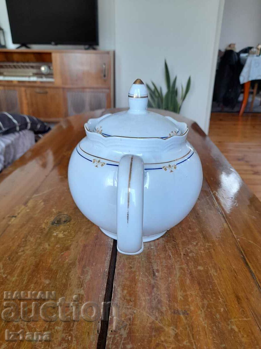 An old porcelain teapot - 5 An old porcelain teapot - 5