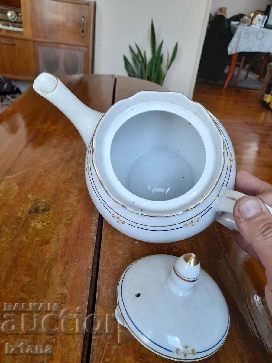 An old porcelain teapot - 6 An old porcelain teapot - 6