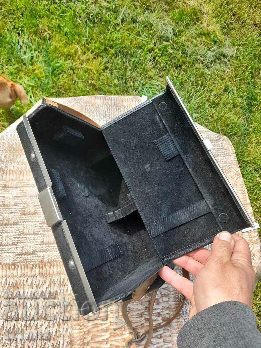 Geantă din piele veche, caz - 6 Geantă din piele veche, caz - 6