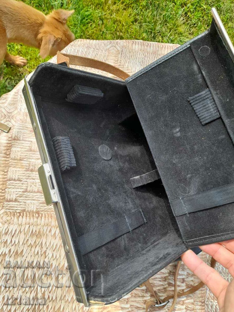 Geantă din piele veche, caz - 7 Geantă din piele veche, caz - 7