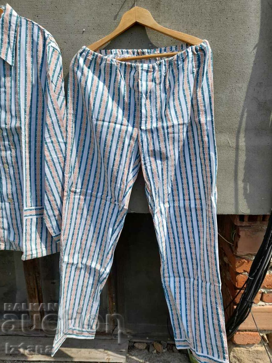 Licitație Pijamale bătrâne