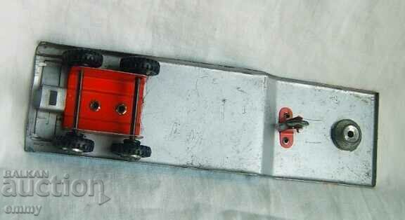 Delivery of Trailer, platform, wheeler - metal toy, 17 cm Delivery of Trailer, platform, wheeler - metal toy, 17 cm