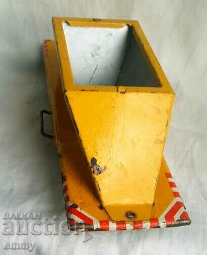 Livrarea Remorcă, platformă - jucărie metalică, 17 cm Livrarea Remorcă, platformă - jucărie metalică, 17 cm