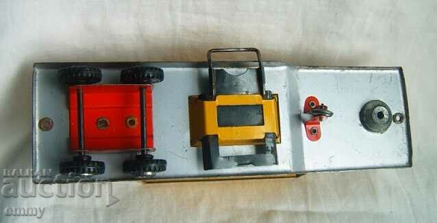 Remorcă, platformă - jucărie metalică, 17 cm - 6 Remorcă, platformă - jucărie metalică, 17 cm - 6