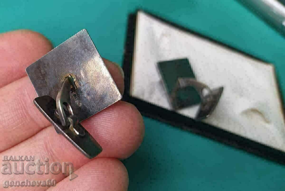 Delivery of Old silver buttons, cuffs, mark 925 Delivery of Old silver buttons, cuffs, mark 925