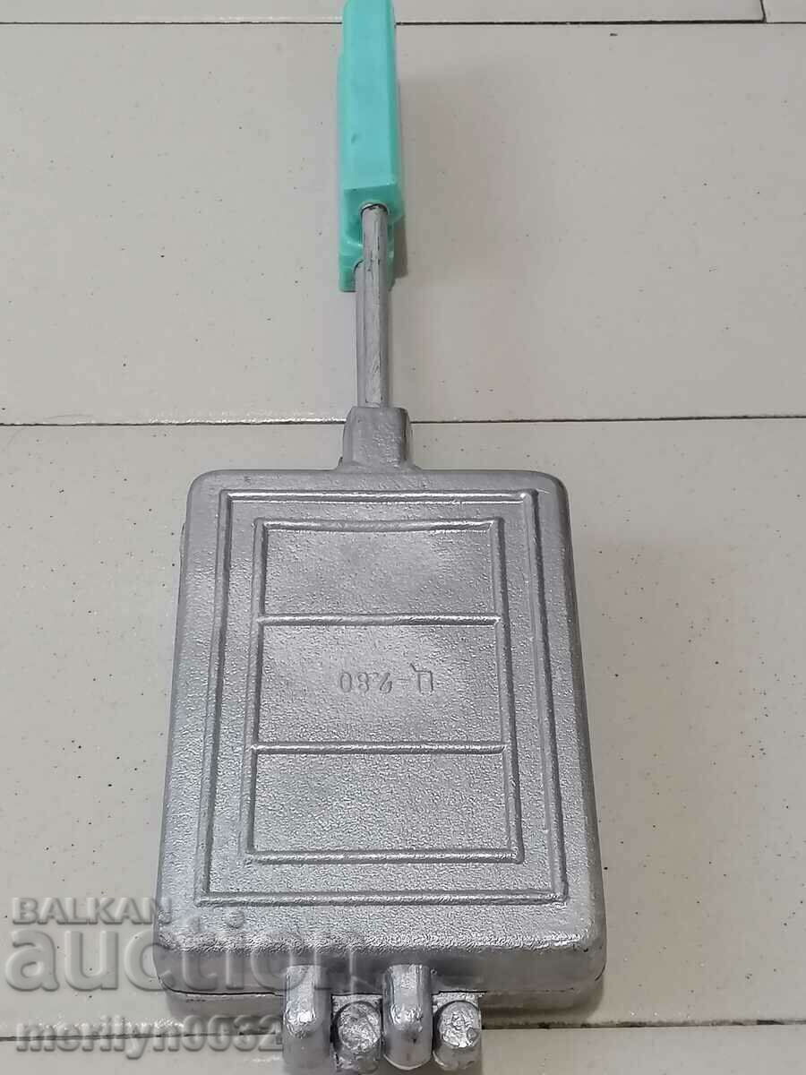 Παλιά φόρμα για το ψήσιμο γλυκών με τιμή 49.00 BGN | € 25.05 Παλιά φόρμα για το ψήσιμο γλυκών με τιμή 49.00 BGN | € 25.05