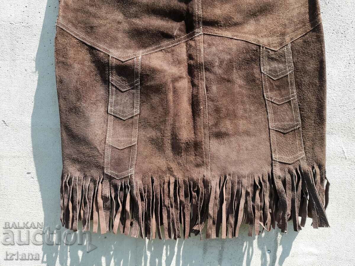 Licitație Fusta veche din piele