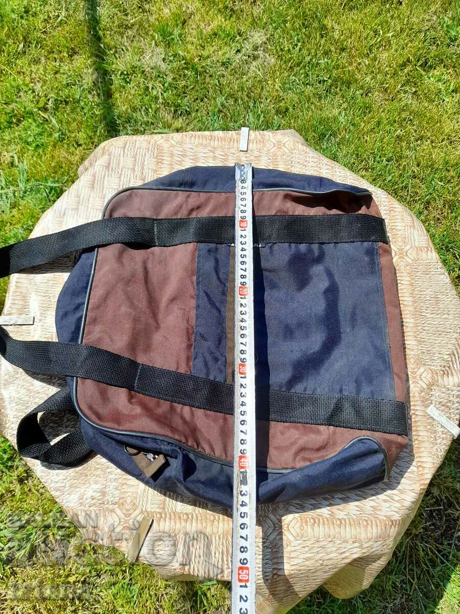 Delivery of Old bag, youth bag Delivery of Old bag, youth bag