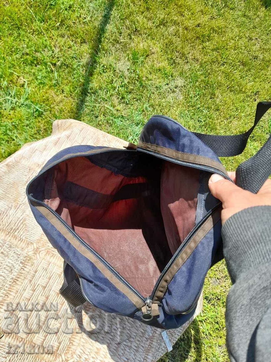 Old bag, youth bag - 6 Old bag, youth bag - 6