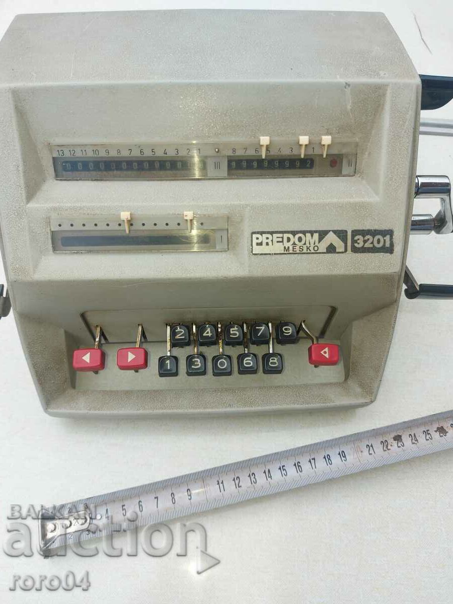 СТАРА МЕХАНИЧНА СМЕТАЧНА МАШИНА - 6 СТАРА МЕХАНИЧНА СМЕТАЧНА МАШИНА - 6