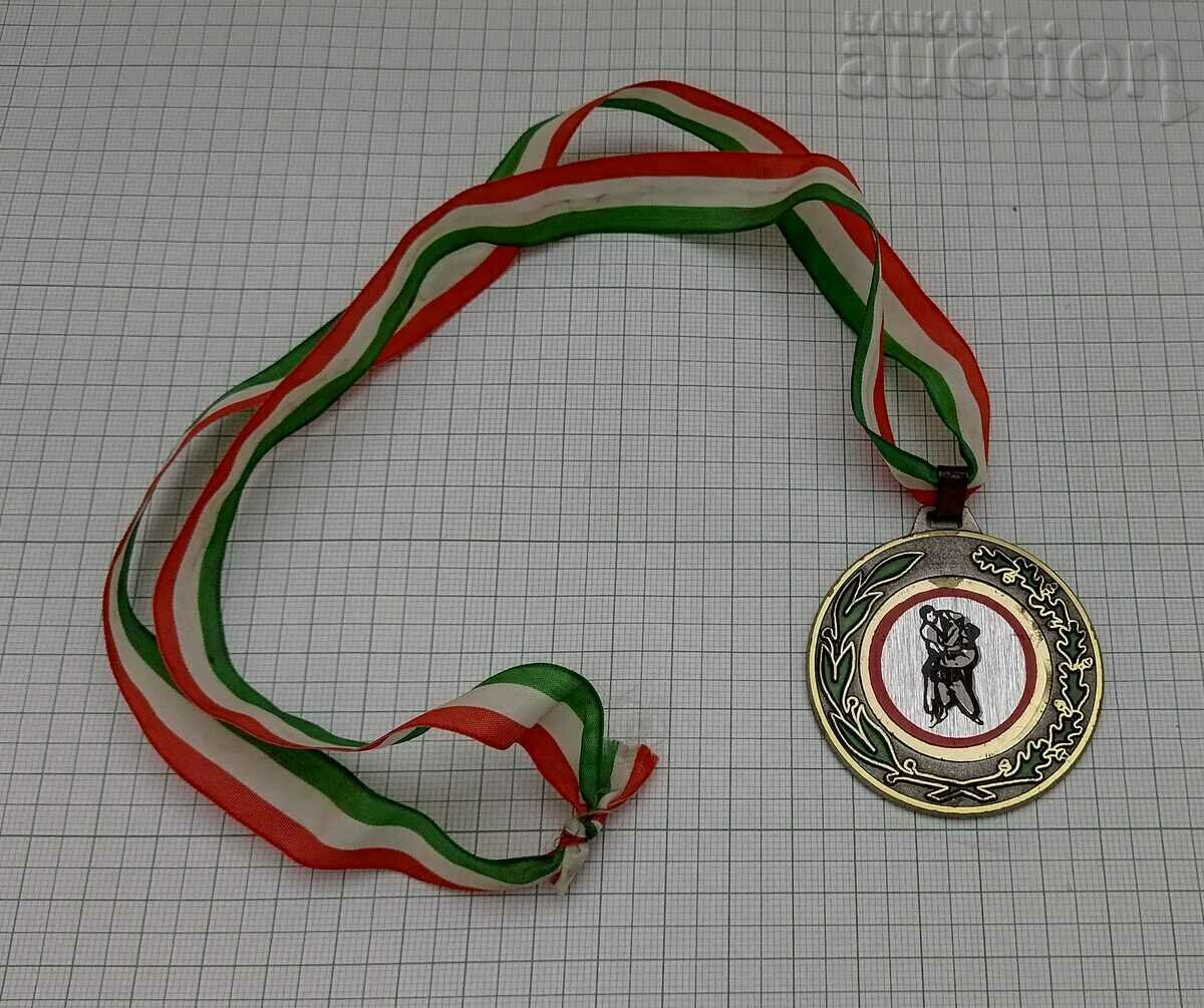 ITALY SPORTS UNION U.I.S.P. SAMBO TORINO 1980 MEDAL with price 7.00 BGN | € 3.58