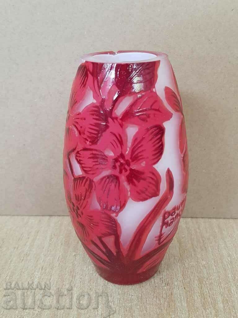 Delivery of Beautiful vase NANCY DAUM NANCY secession red replica Delivery of Beautiful vase NANCY DAUM NANCY secession red replica