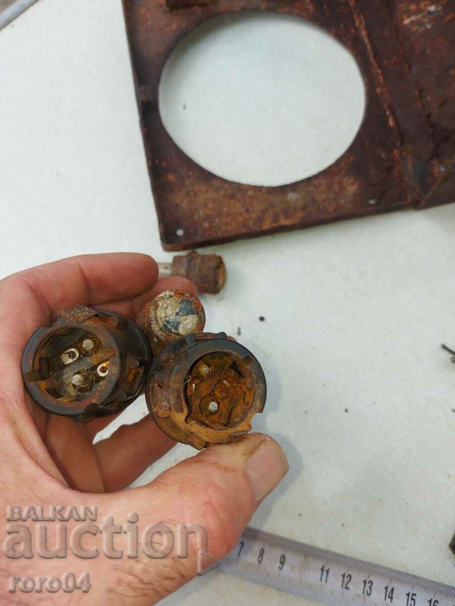 DASHBOARD - CORROSION - ENAMELED SIGNS - 7 DASHBOARD - CORROSION - ENAMELED SIGNS - 7