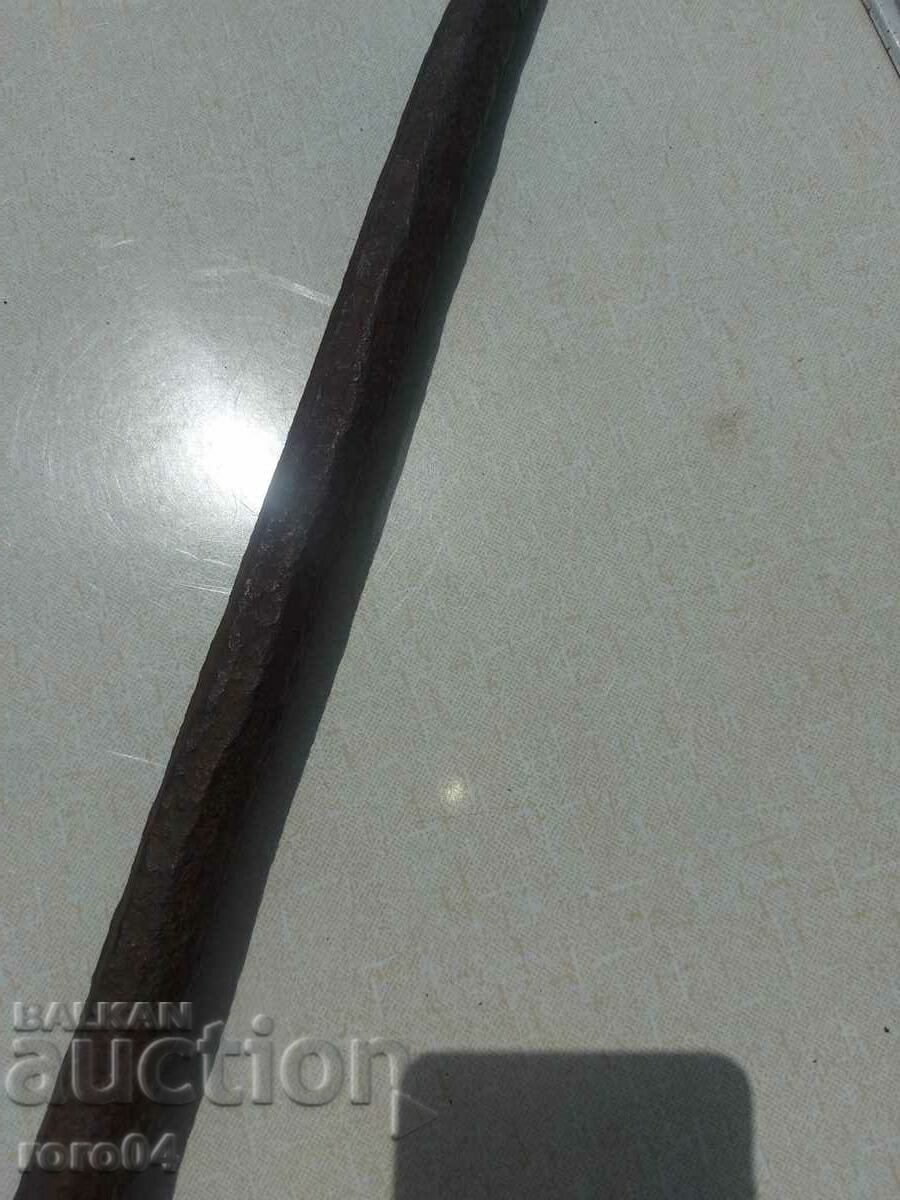 Delivery of 300 YEARS OF DIY WROUGHT IRON Delivery of 300 YEARS OF DIY WROUGHT IRON