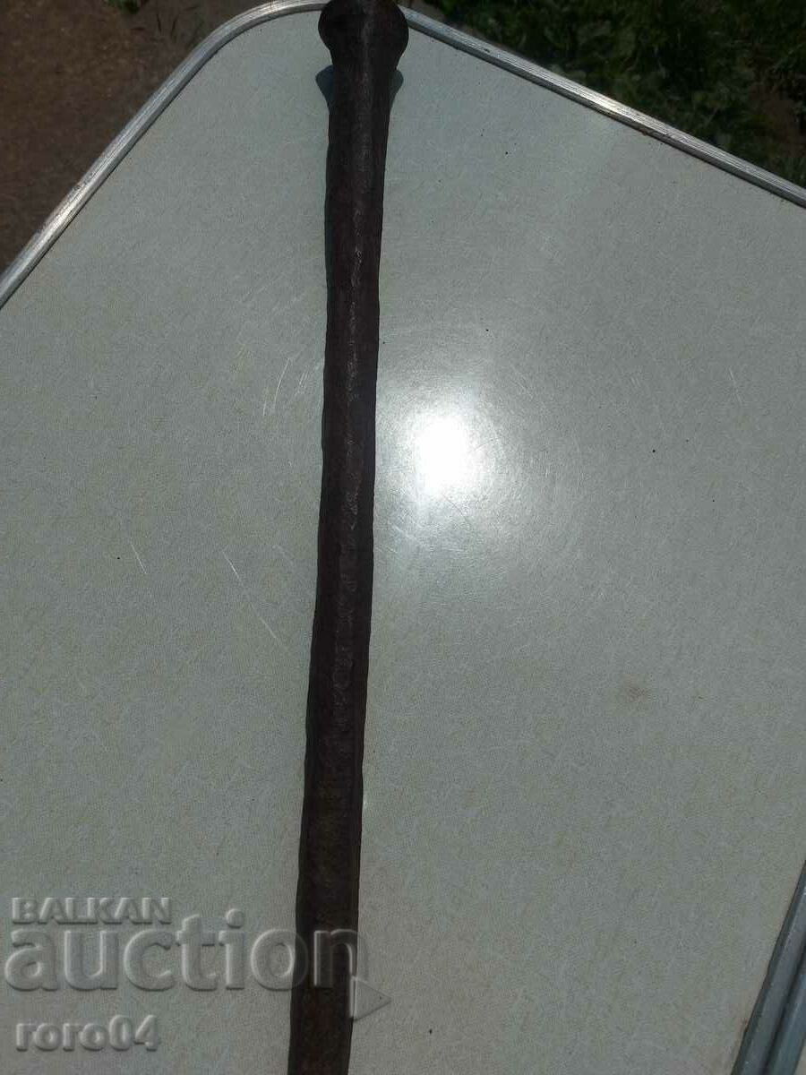 300 YEARS OF DIY WROUGHT IRON - 7 300 YEARS OF DIY WROUGHT IRON - 7