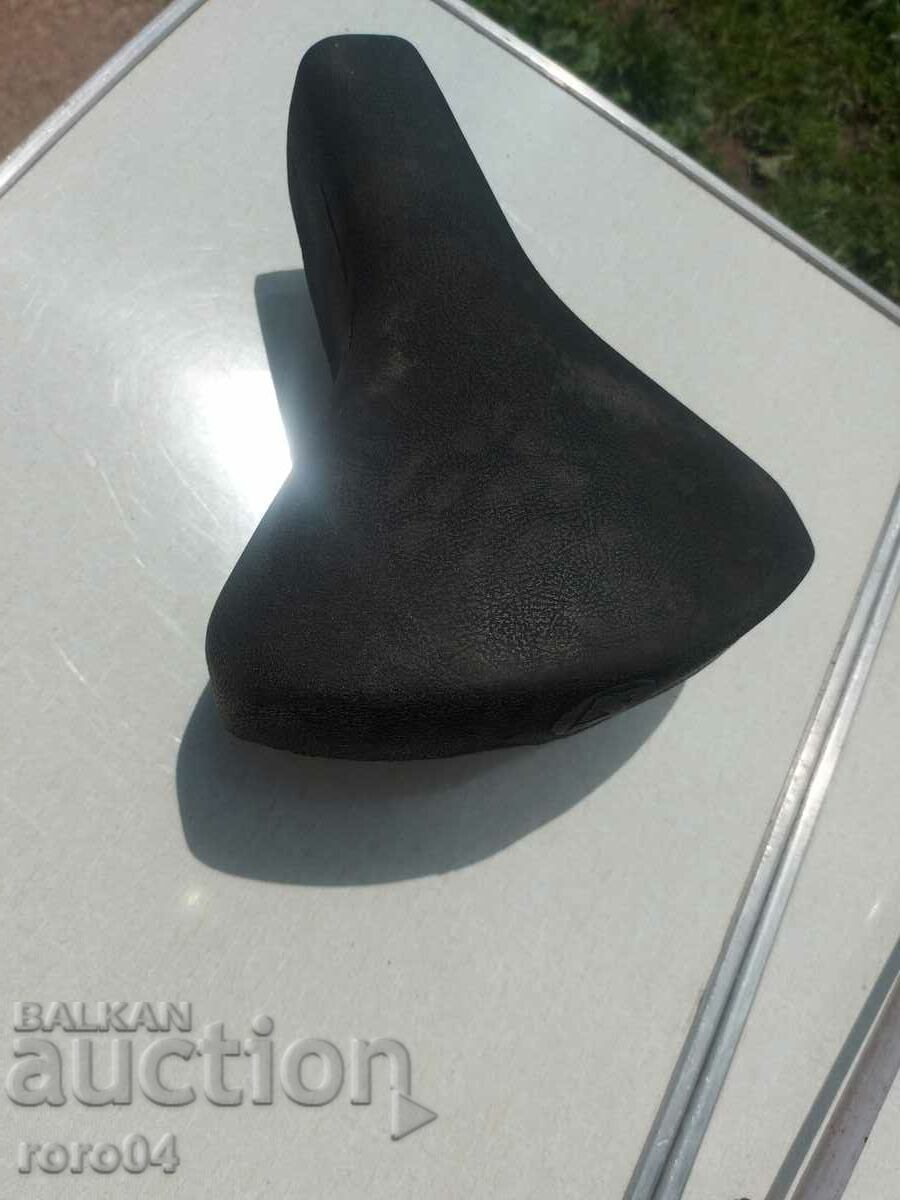 BALKAN - SEAT - 7