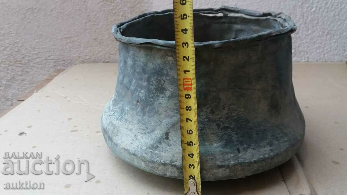 КОВАНО ВЪЗРОЖДЕНСКО БАКЪРЧЕ, МЕНЧЕ - 5 КОВАНО ВЪЗРОЖДЕНСКО БАКЪРЧЕ, МЕНЧЕ - 5